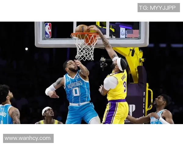 11年黄蜂与湖人经典对决回顾球场上的传奇瞬间与精彩时刻 11年黄蜂与湖人经典对决回顾球场上的传奇瞬间与精彩时刻